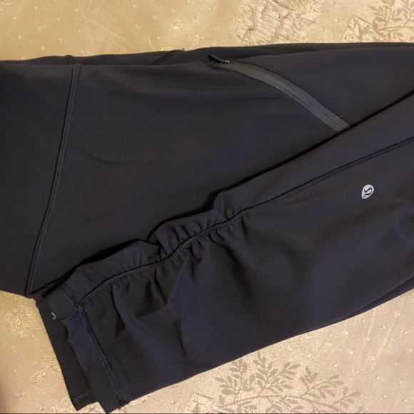 Lululemon Black Side Pockets Leggings 6 - Picture 6 of 6